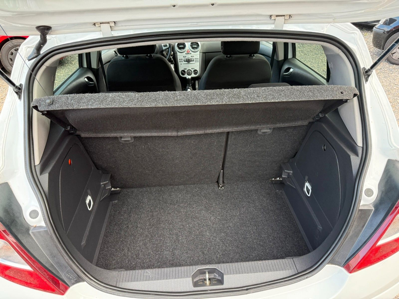 Opel Corsa D Satellite — photo 12