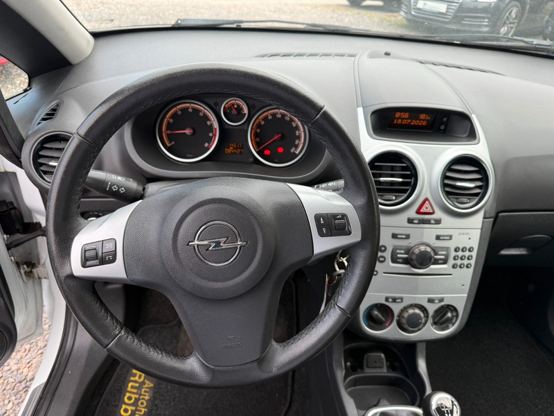 Opel Corsa D Satellite — photo 7