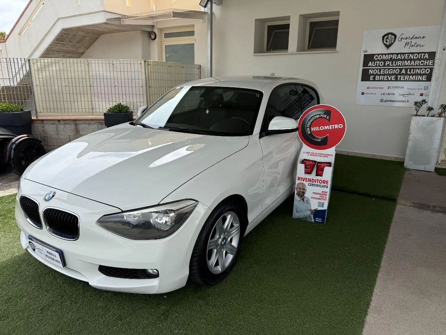 BMW 116 116d eff.dynamics Urban 5p Bianco - 1