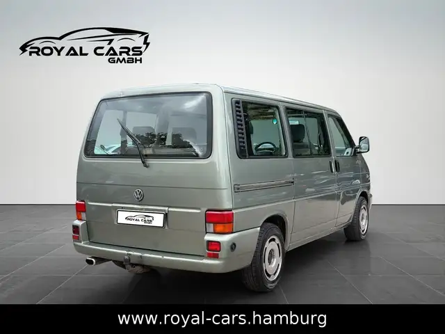 Volkswagen Multivan view 9