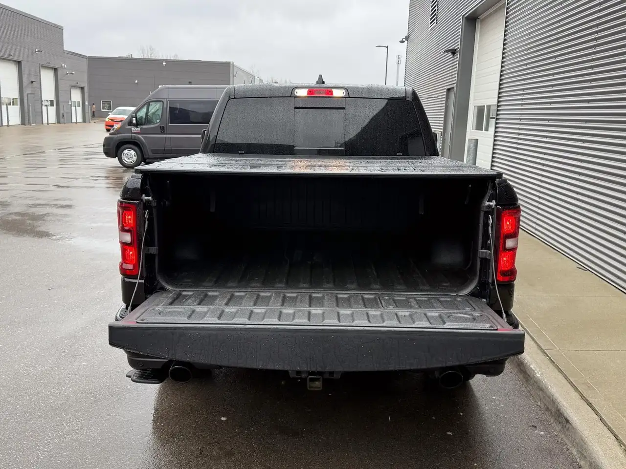 RAM 1500 снимка RAM 1500