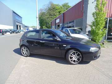 1.6 T.Spark Business Pro 2009 MET TREKHAAK AIRCO