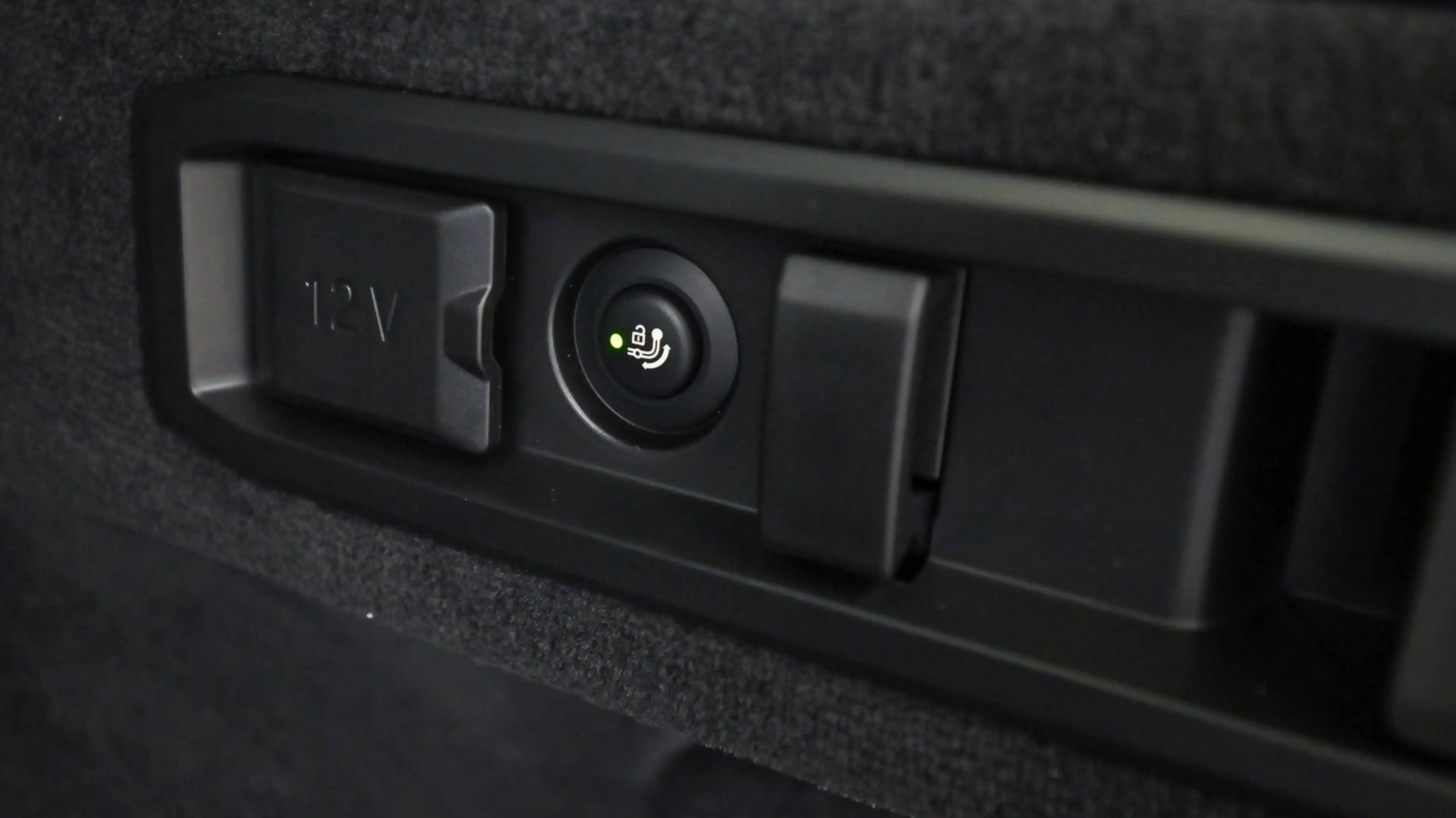 BMW 540 d xDrive — photo 13