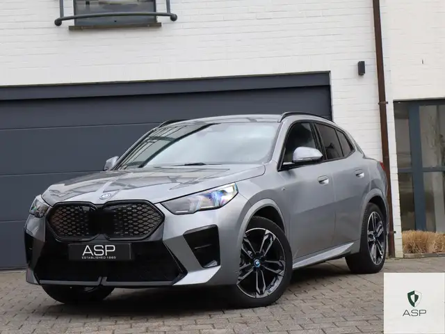 BMW iX2 eDrive20 | M Sportpakket | Harman Kardon | 19" velgen | Shadow Line | 2024