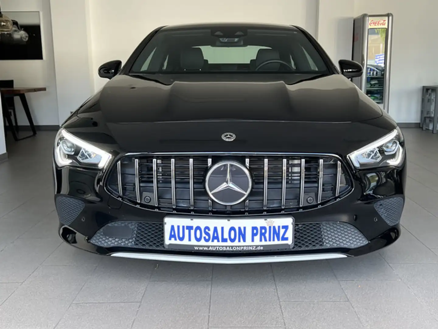 Mercedes-Benz CLA 180 7G-AUTOMATIK KLI NAVI PDC T.LED 1.Hd LM Schwarz - 2