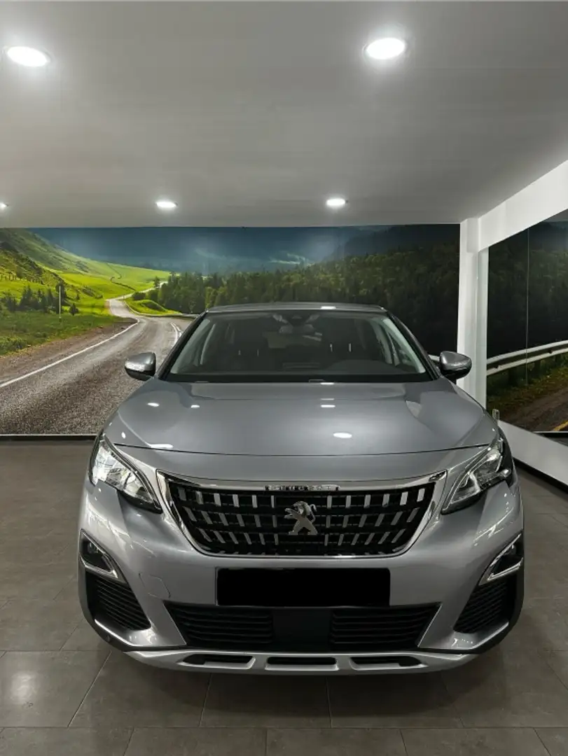 Peugeot 3008 1.2 S&S PureTech Allure 130 Plateado - 2