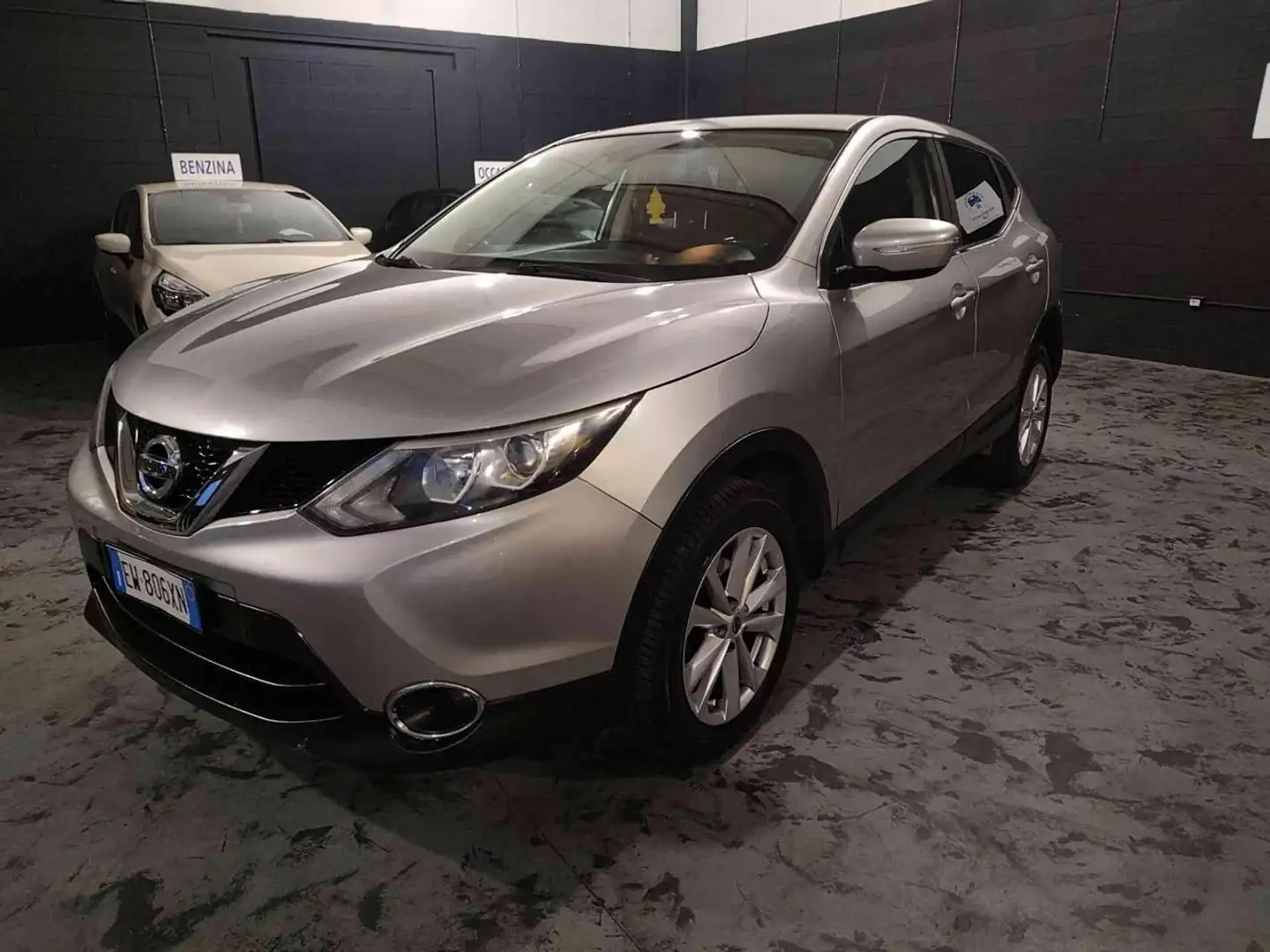 Nissan Qashqai 1.2 DIG-T 360 Gris - 1