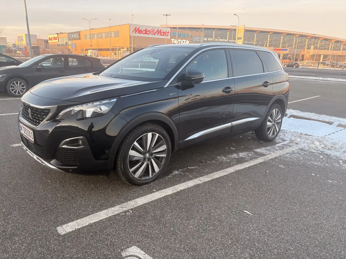 Peugeot 5008 5008 2,0 BlueHDI 180 S Schwarz - 1