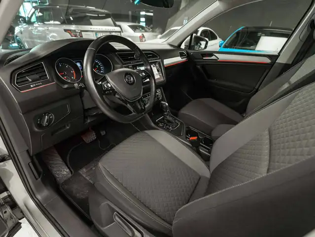 Volkswagen Tiguan view 9