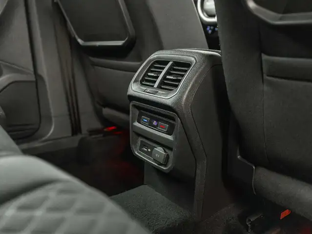 Volkswagen Tiguan view 16
