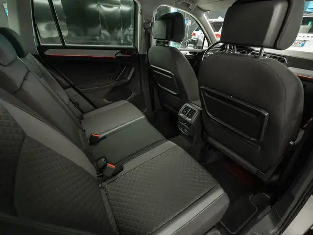 Volkswagen Tiguan view 15