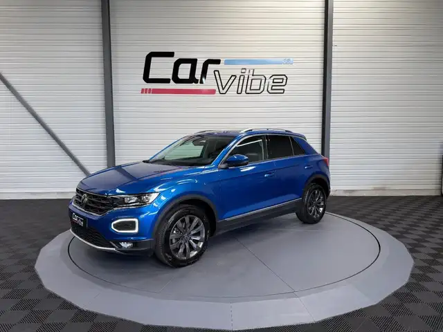 Volkswagen T-Roc view 8