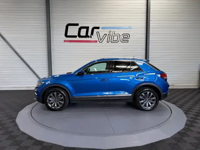 Volkswagen T-Roc view 7