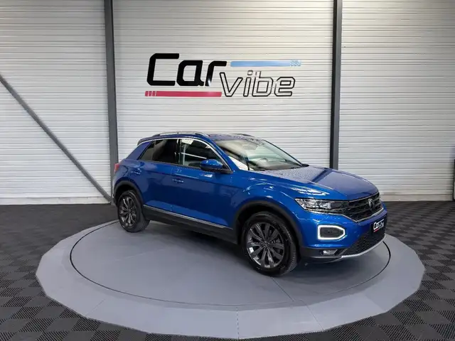 2021 Volkswagen T-Roc in Blue for sale