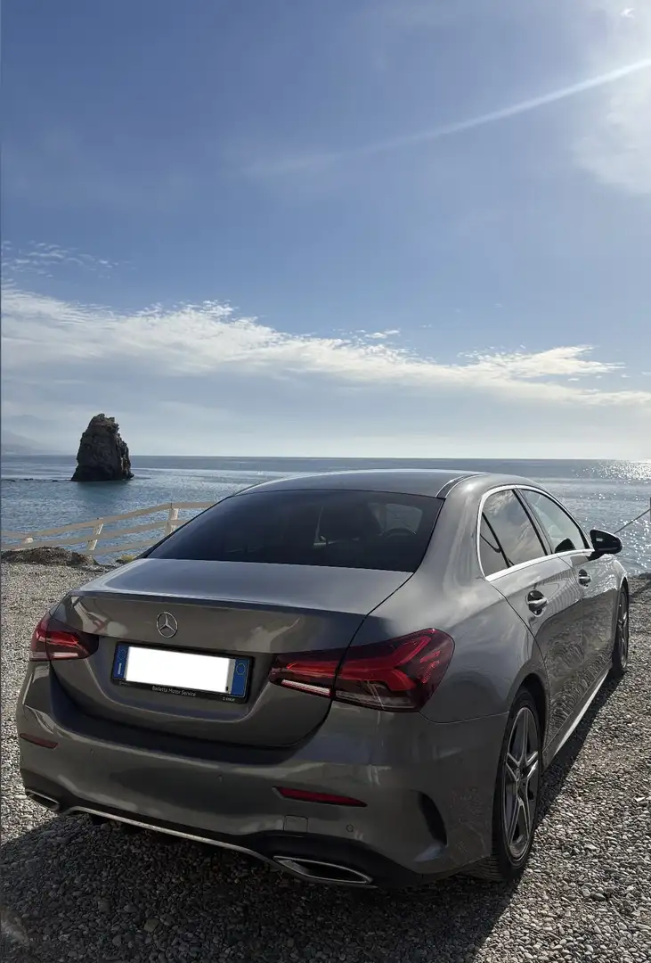 Mercedes-Benz A 180 Sedan Amg Premium - 1