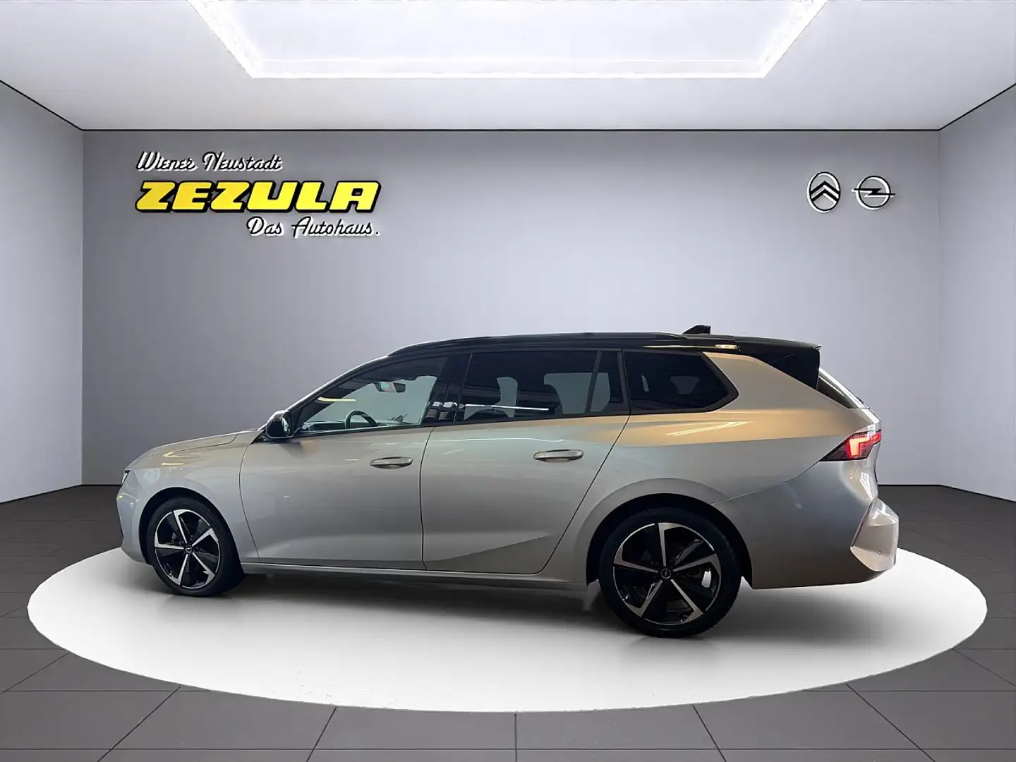 Opel Astra ST 1,2 Turbo GS Aut. Silber - 2