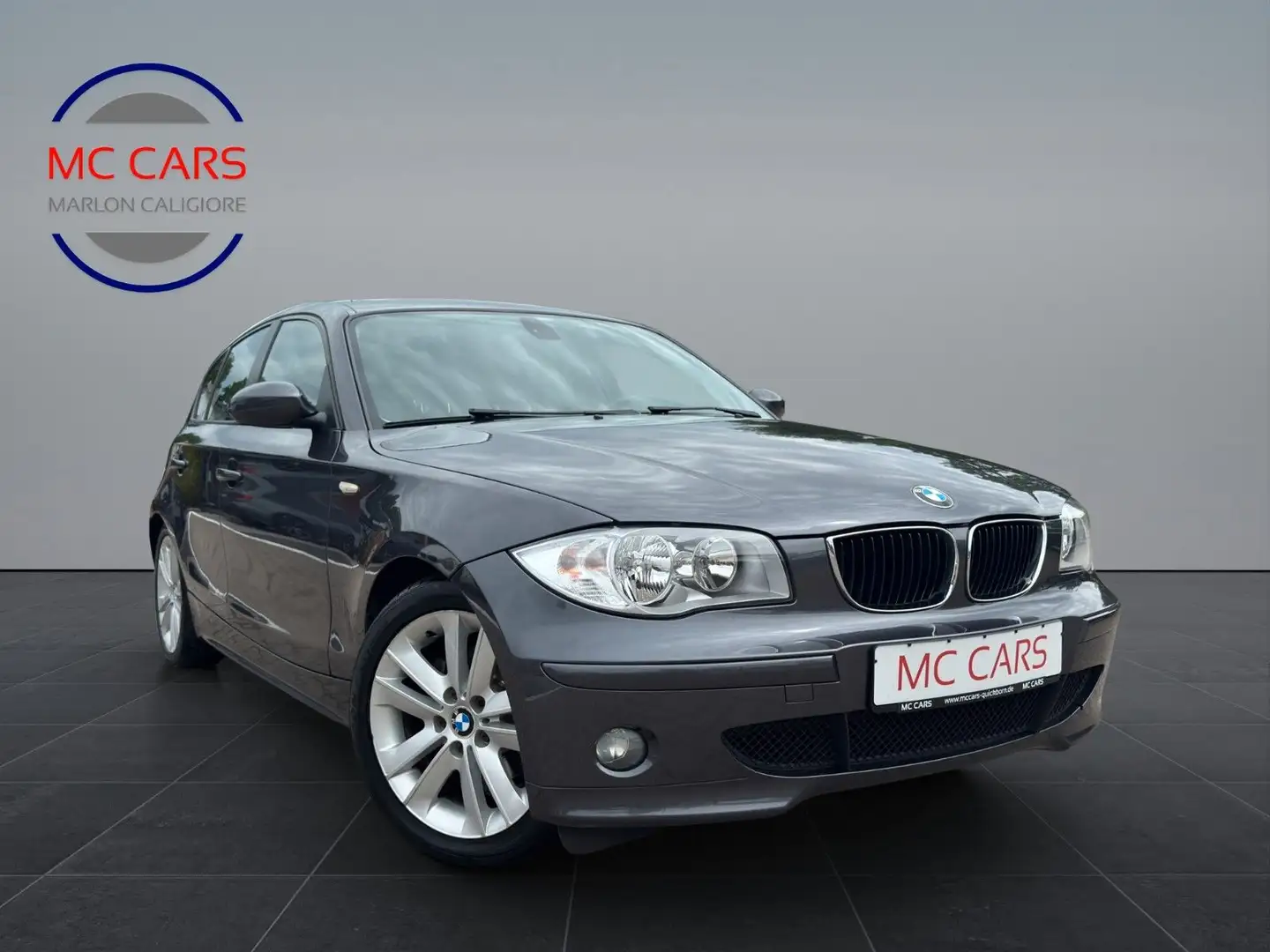 BMW 120 1 Limousine/2.Hand/Leder Grau - 1