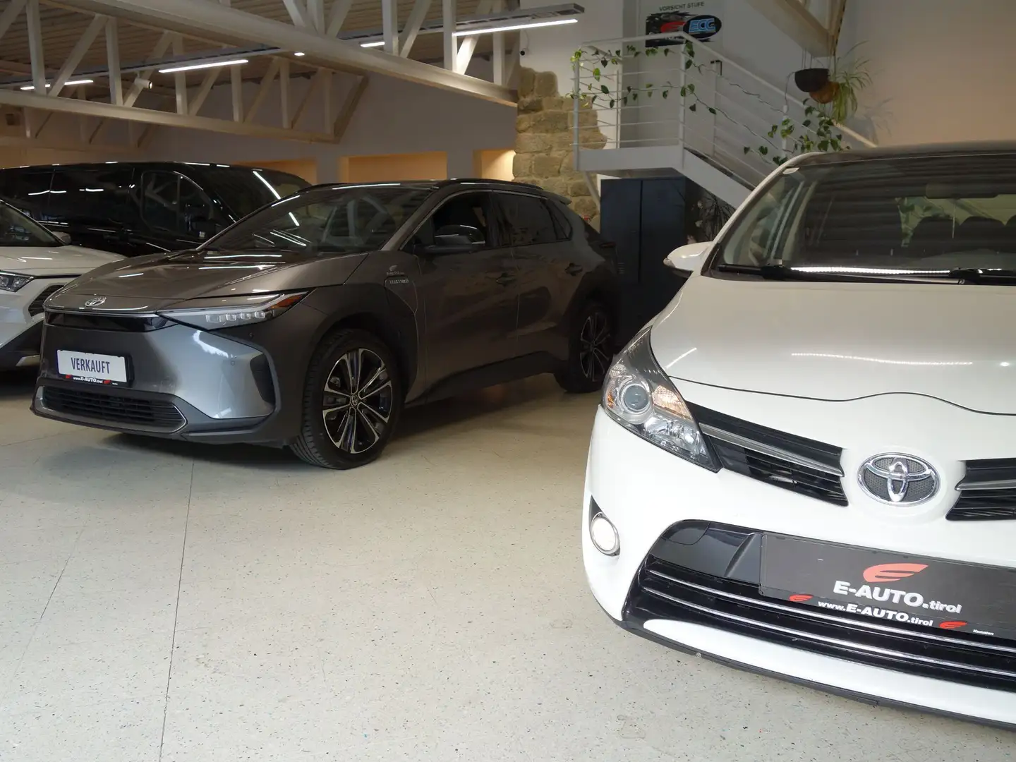 Toyota Verso D-4D *ERSTBESITZ *ÖAMTC PICKERL *PANO *KAMERA Blanc - 2