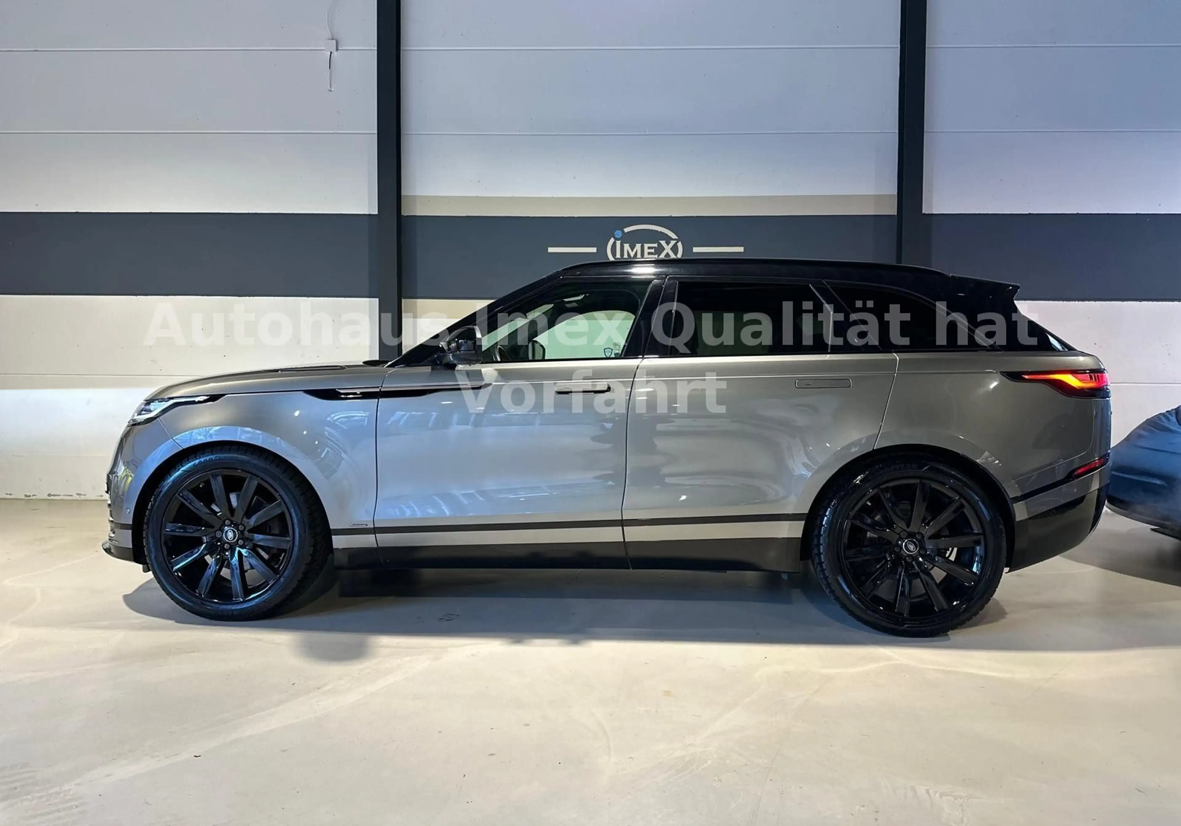 Land Rover Range Rover Velar Velar R-Dyn HSE P380 *PANO*DE-FHZG*360°*ACC*VOLL — photo 4