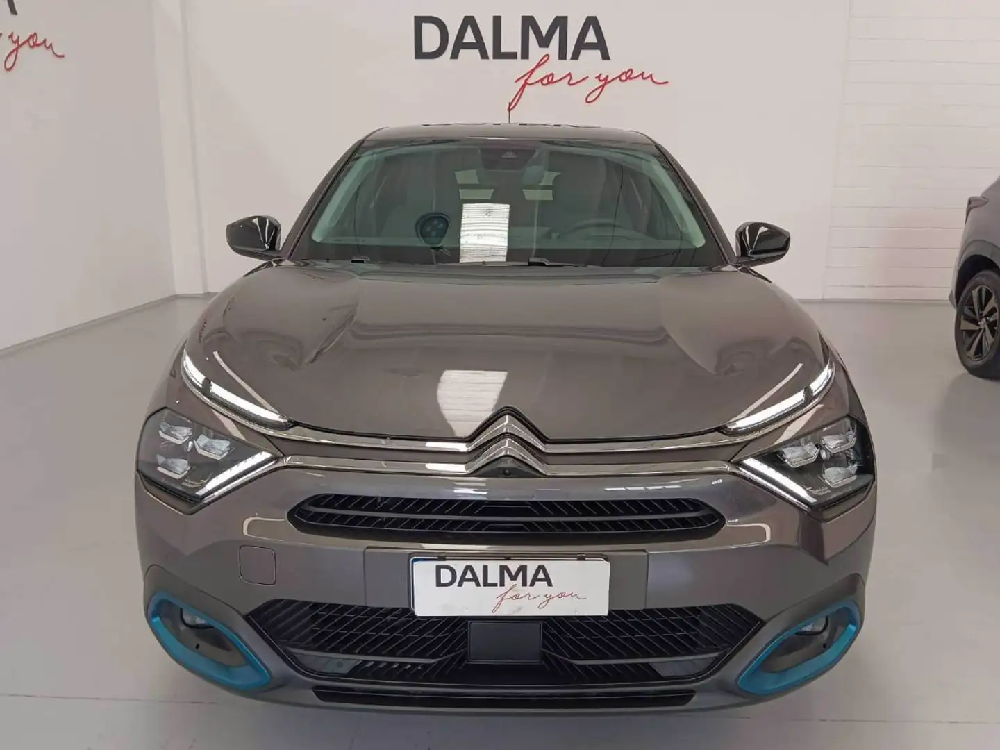 Citroen C4 Elettrico Plus 136cv automatico Grigio - 2
