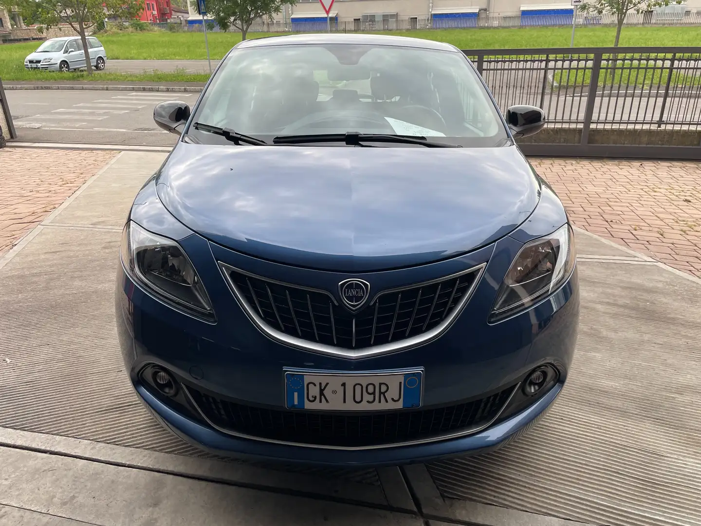 Lancia Ypsilon Ypsilon 1.0 firefly hybrid Gold s ok  neopatentata Bleu - 2