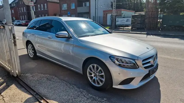 Mercedes-Benz C-Class view 5