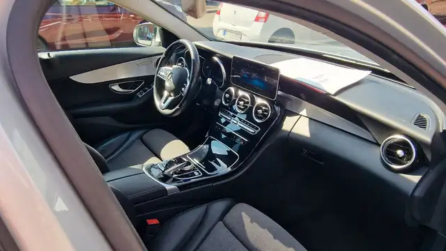 Mercedes-Benz C-Class view 15