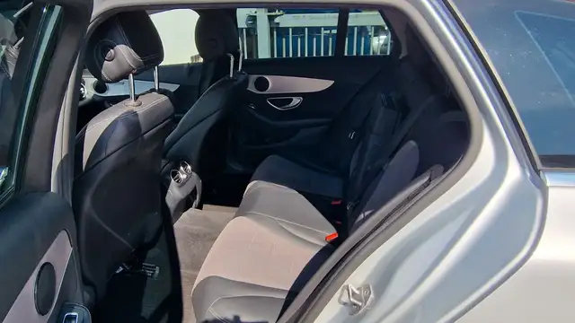 Mercedes-Benz C-Class view 12
