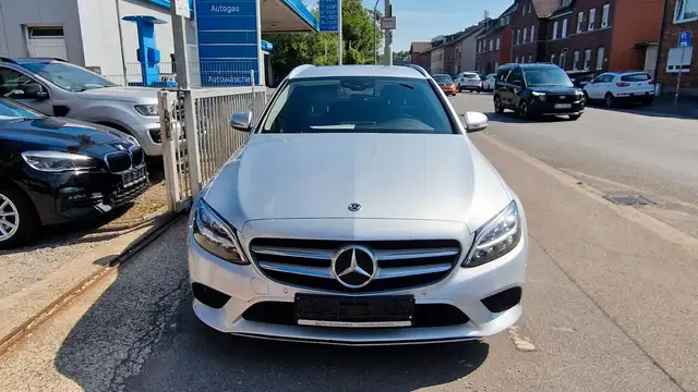 Mercedes-Benz C-Class view 3