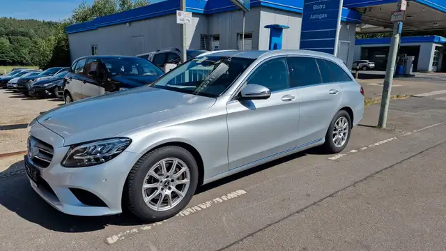 Mercedes-Benz C-Class view 9