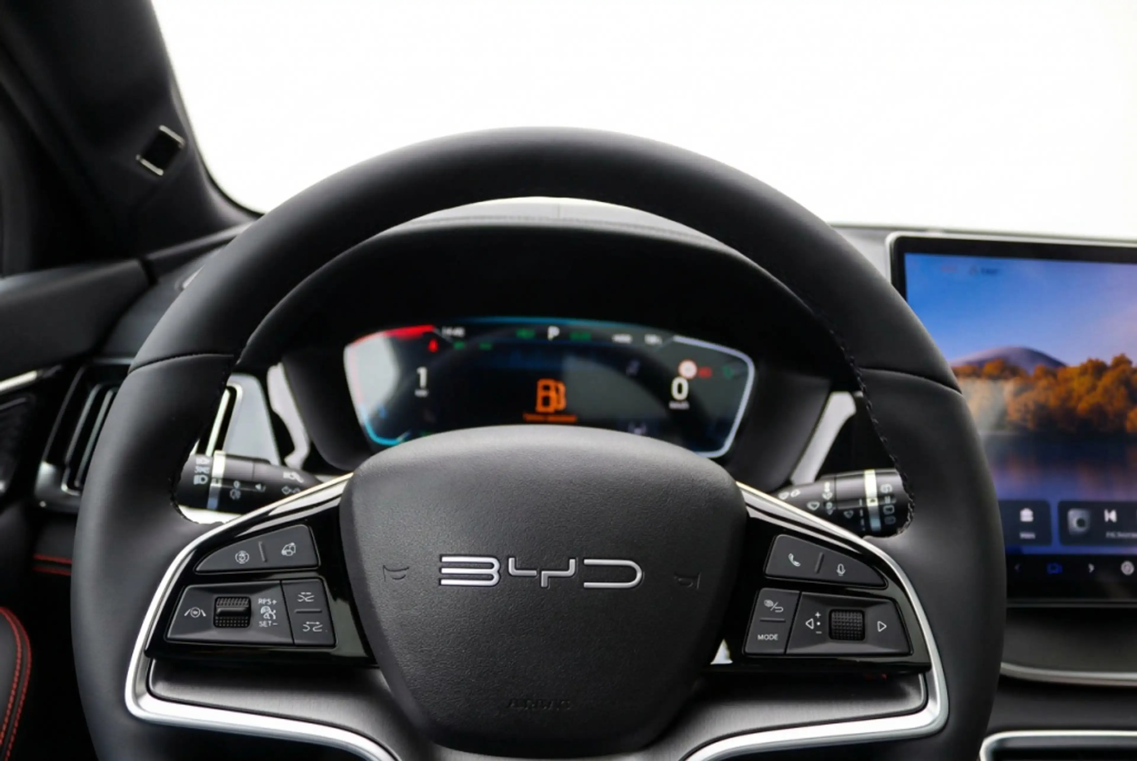 BYD Seal U 1.5 DM-i FWD Boost Pano l 360 Camera l HUD l Leder — photo 12