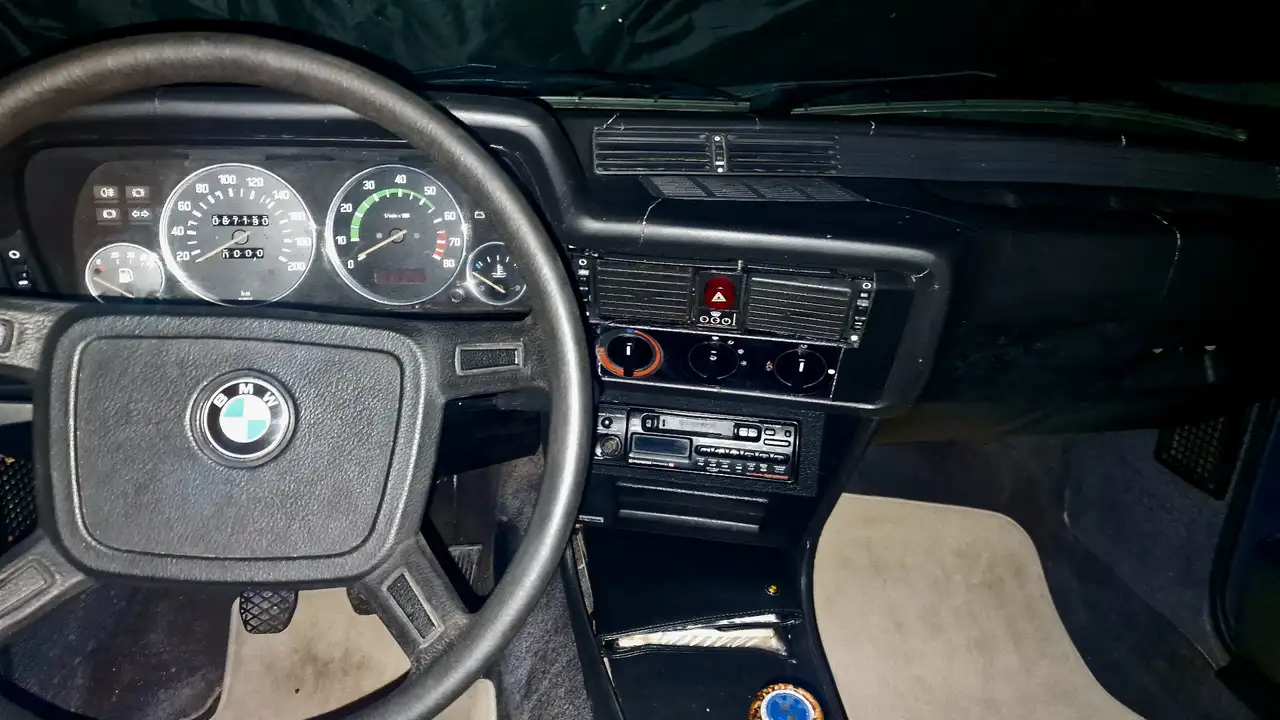 BMW 318i - Iniezione meccanica, foto 5