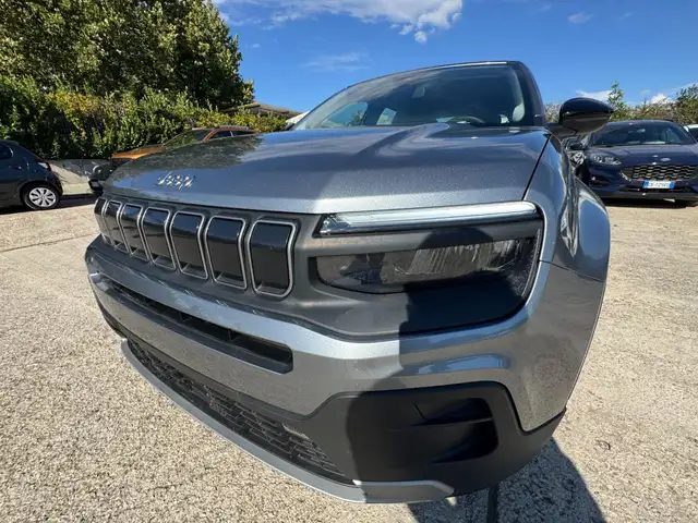Jeep Avenger view 14