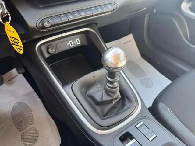 Jeep Avenger view 10