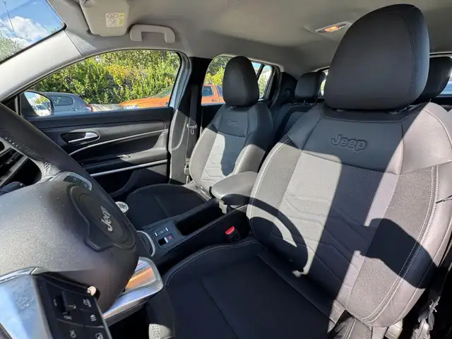 Jeep Avenger view 11