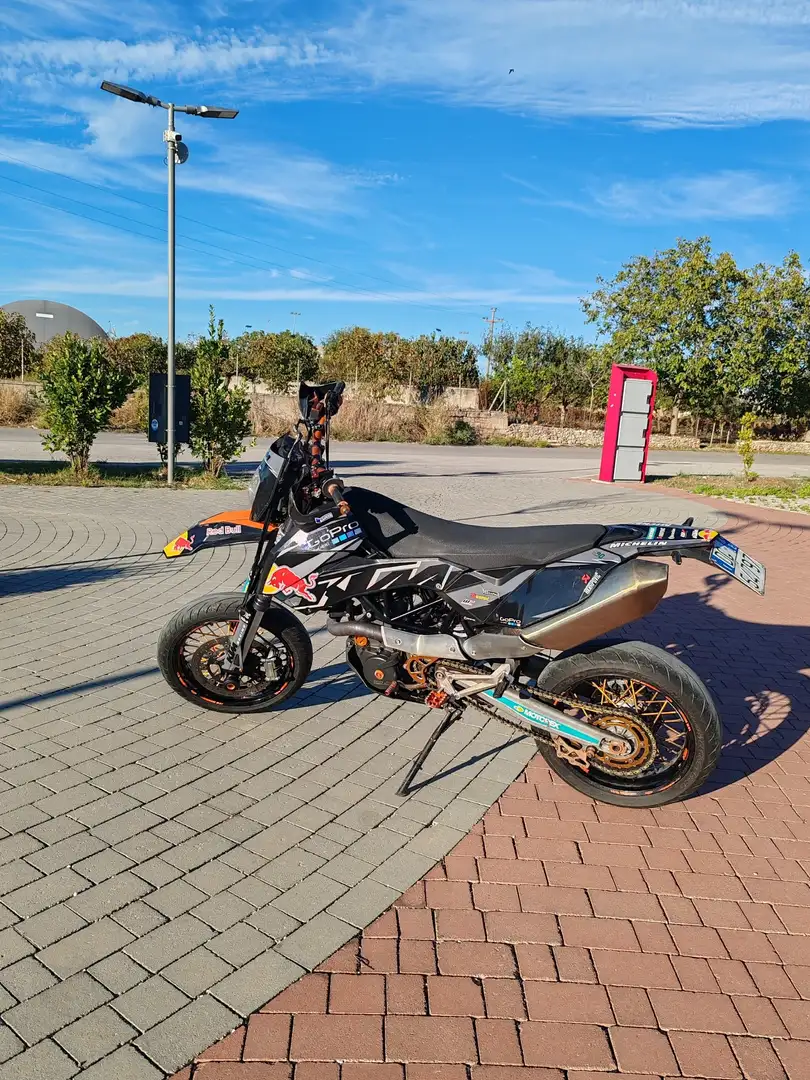 KTM 690 SMC R Zwart - 1