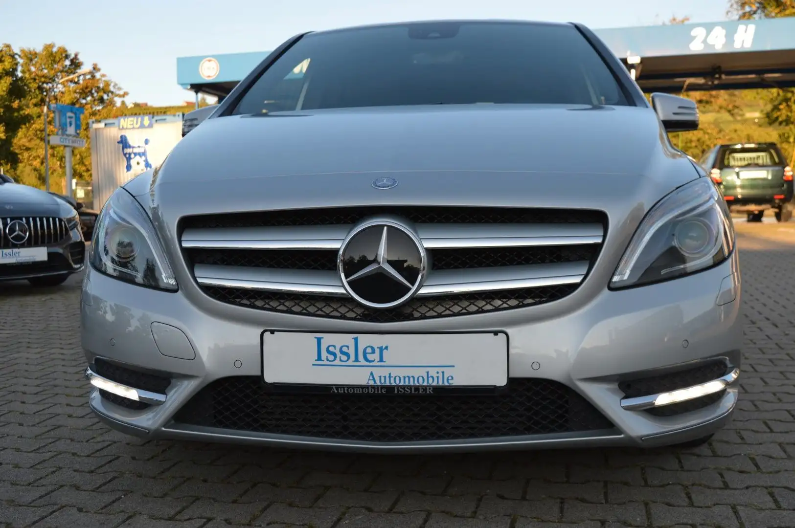 Mercedes-Benz B 250 Sportpaket, Distronic, Comand, Kamera, ILS Silber - 1