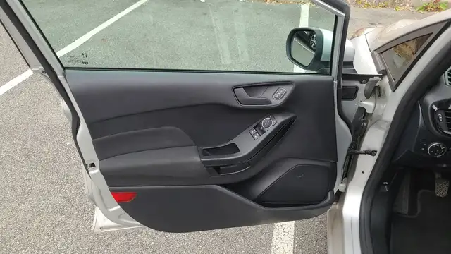 Ford Fiesta view 7
