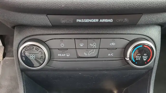 Ford Fiesta view 13