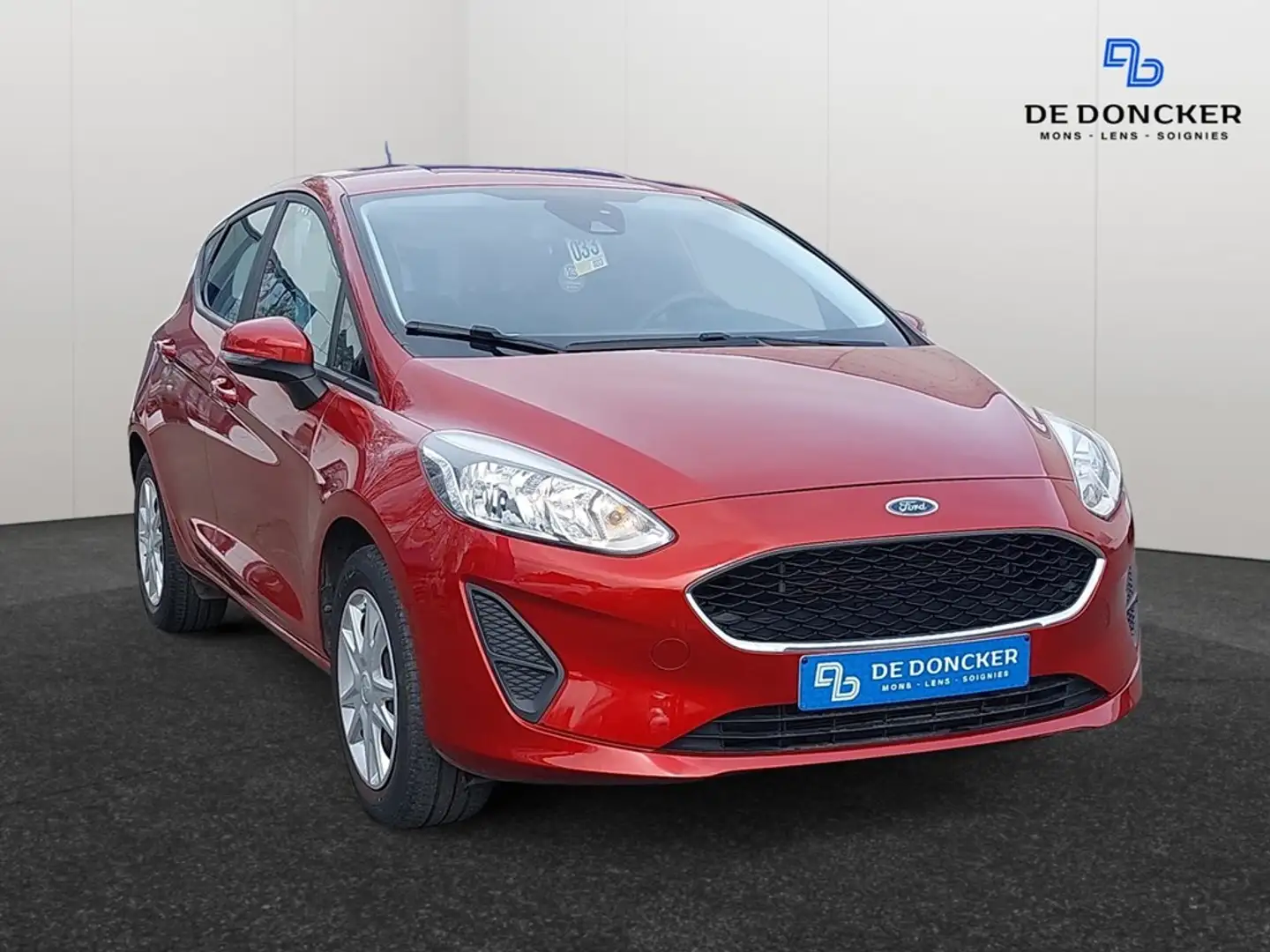 Ford Fiesta Trend 1.1i 85ch 5portes très faible kms Rood - 1