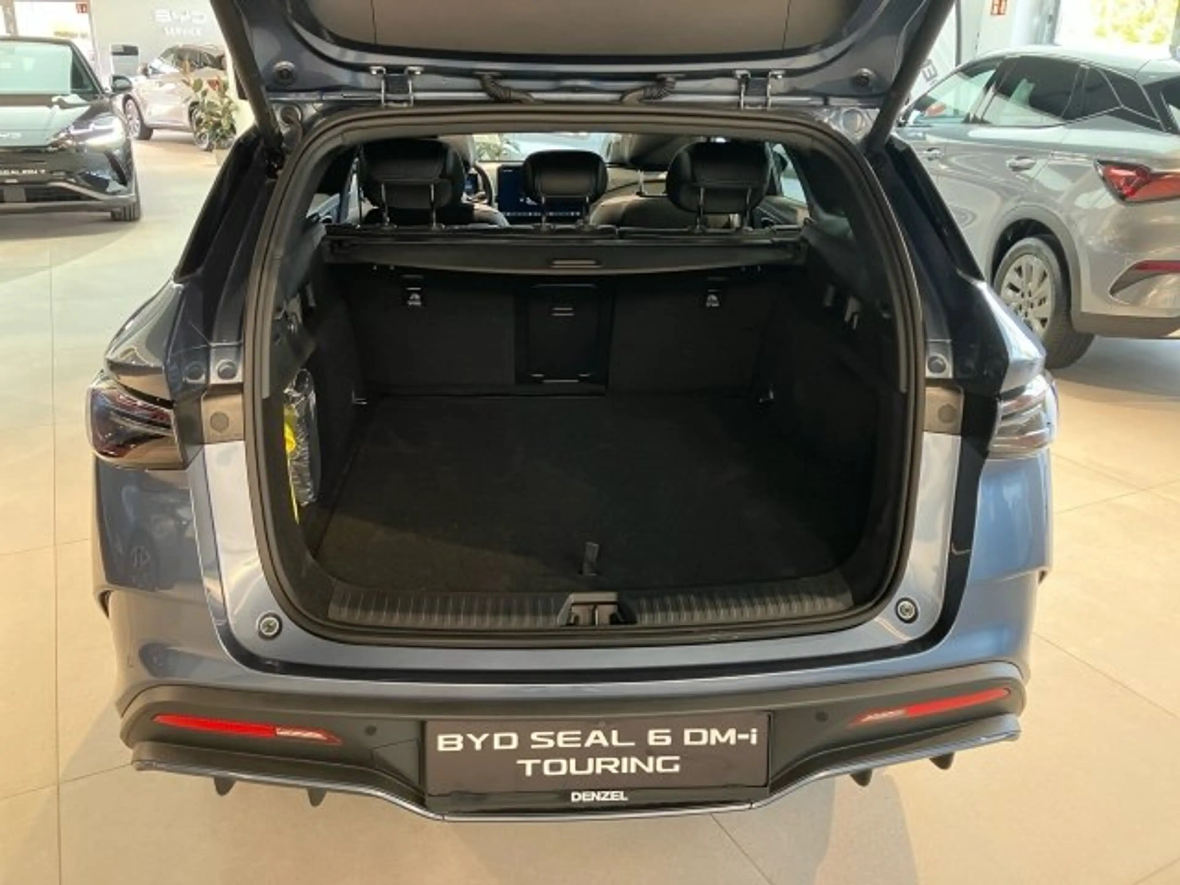 BYD Seal 6 DM-i Touring Comfort — photo 13