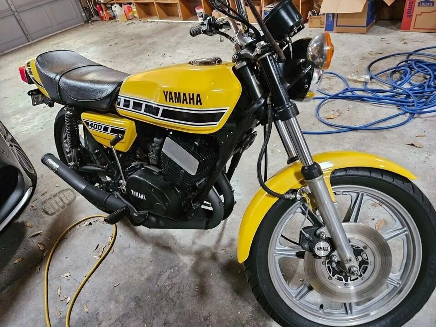 Yamaha RD 400 žuta - 1