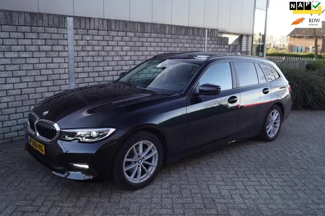 BMW 318 3-serie Touring 318i Business Edition Autom 156PK