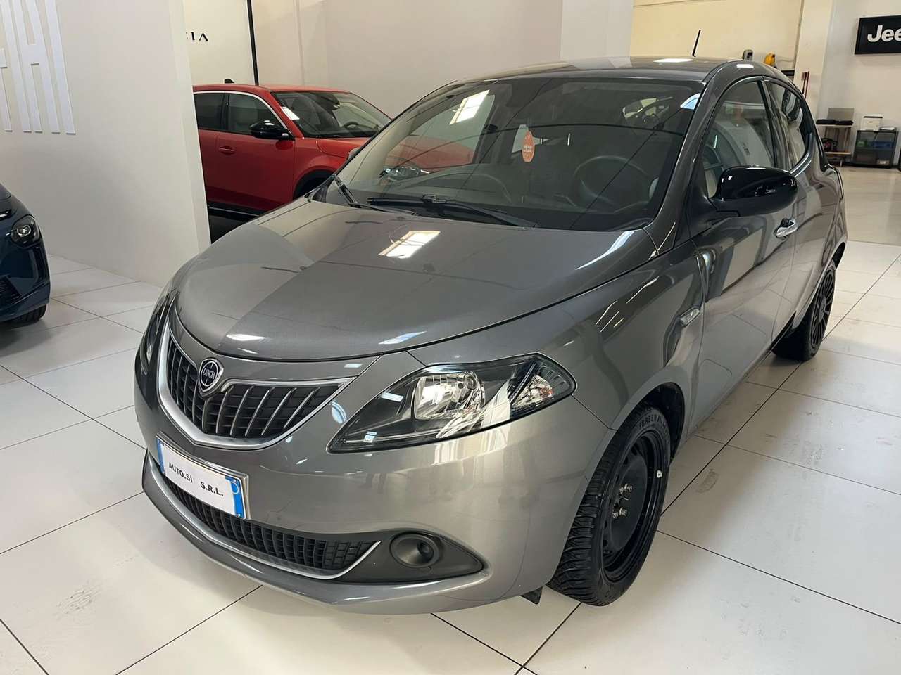 Lancia Ypsilon Ypsilon 1.0 firefly hybrid Silver s&s 70cv