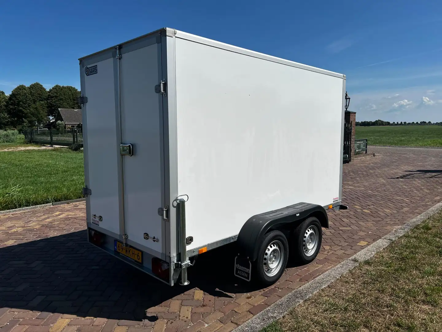 Saris Gesloten aanhangwagen 180 2000KG ZGAN Blanc - 2