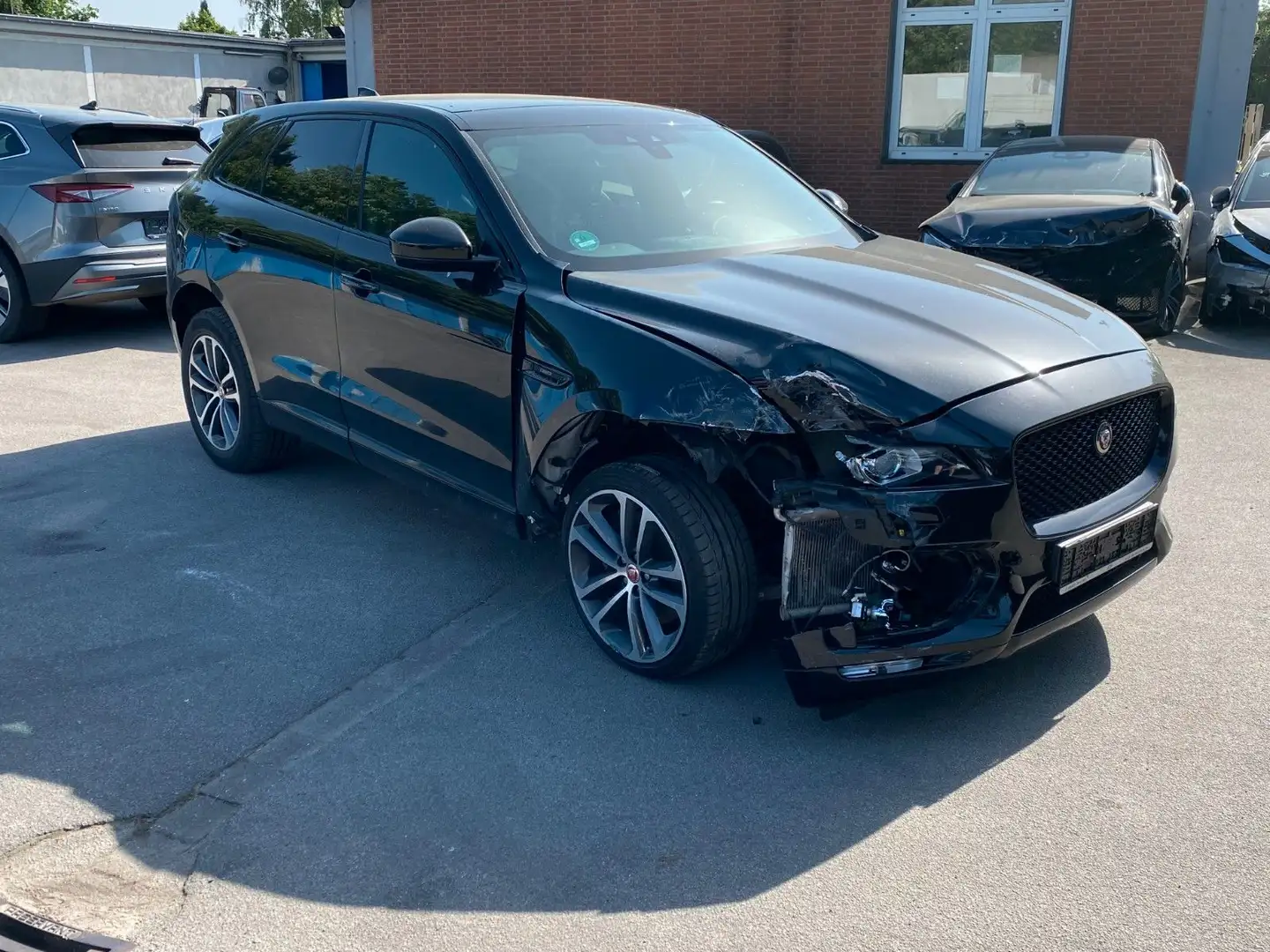 Jaguar F-Pace 3.0d AWD *R-Sport*Panorama*BlackPack* Noir - 2