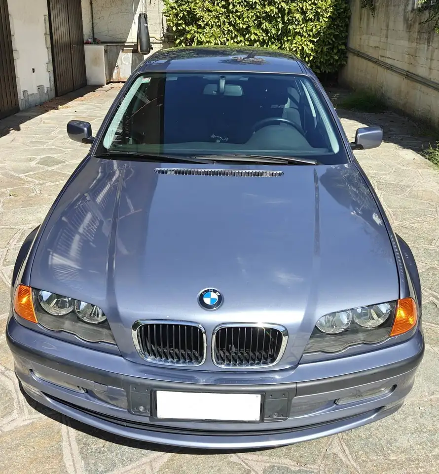 BMW 320i Attiva, foto 9