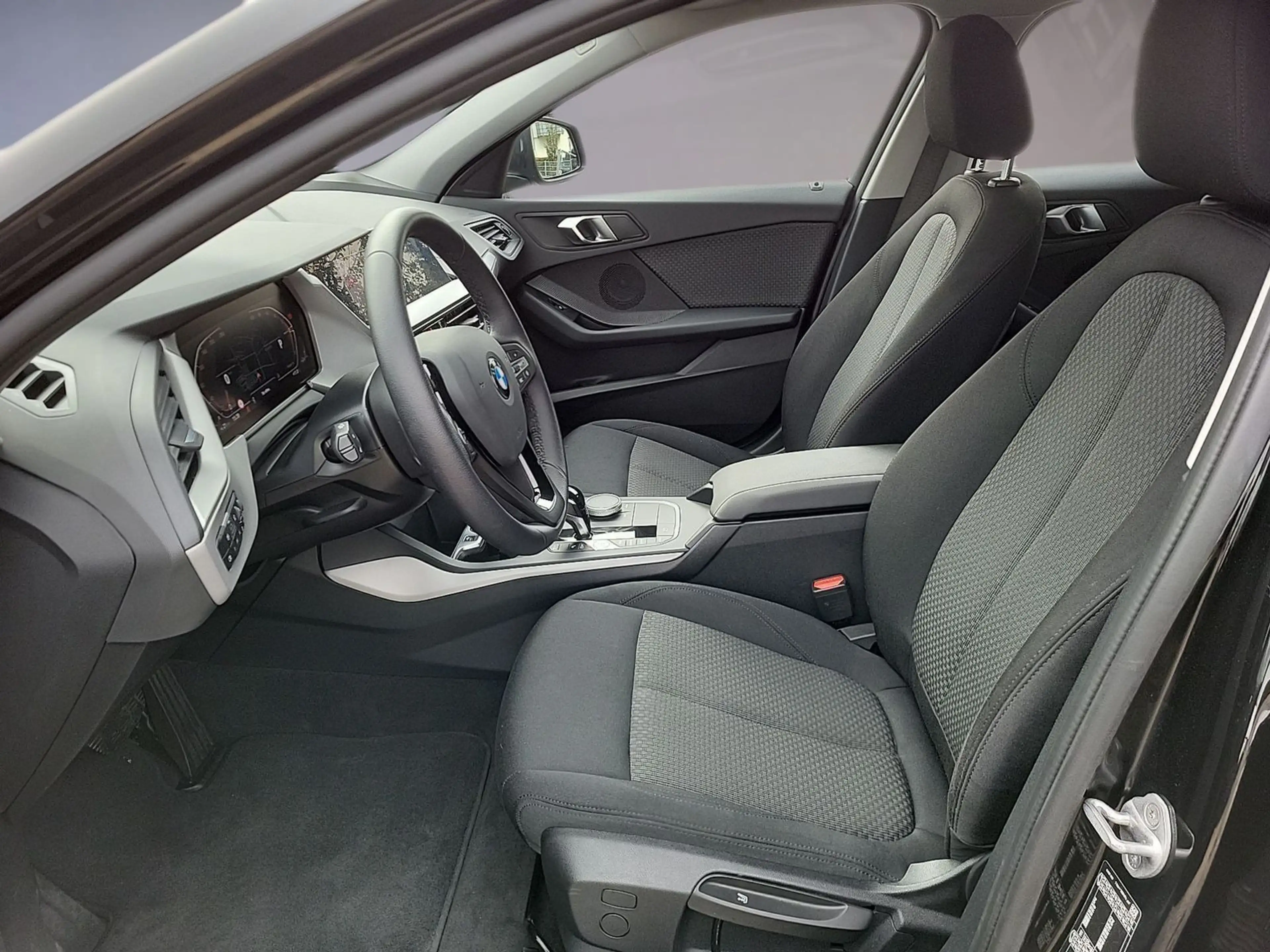 BMW 118 1er - 118i Advantage (EURO 6d)(OPF) — photo 13