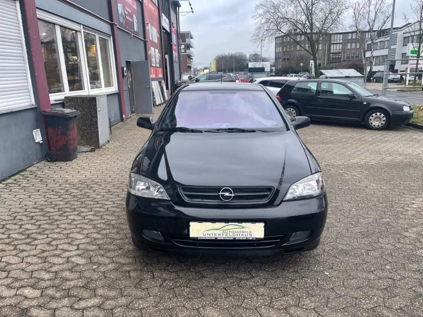 Opel Astra Coupé 2.0 16V Turbo LEDER Black - 1