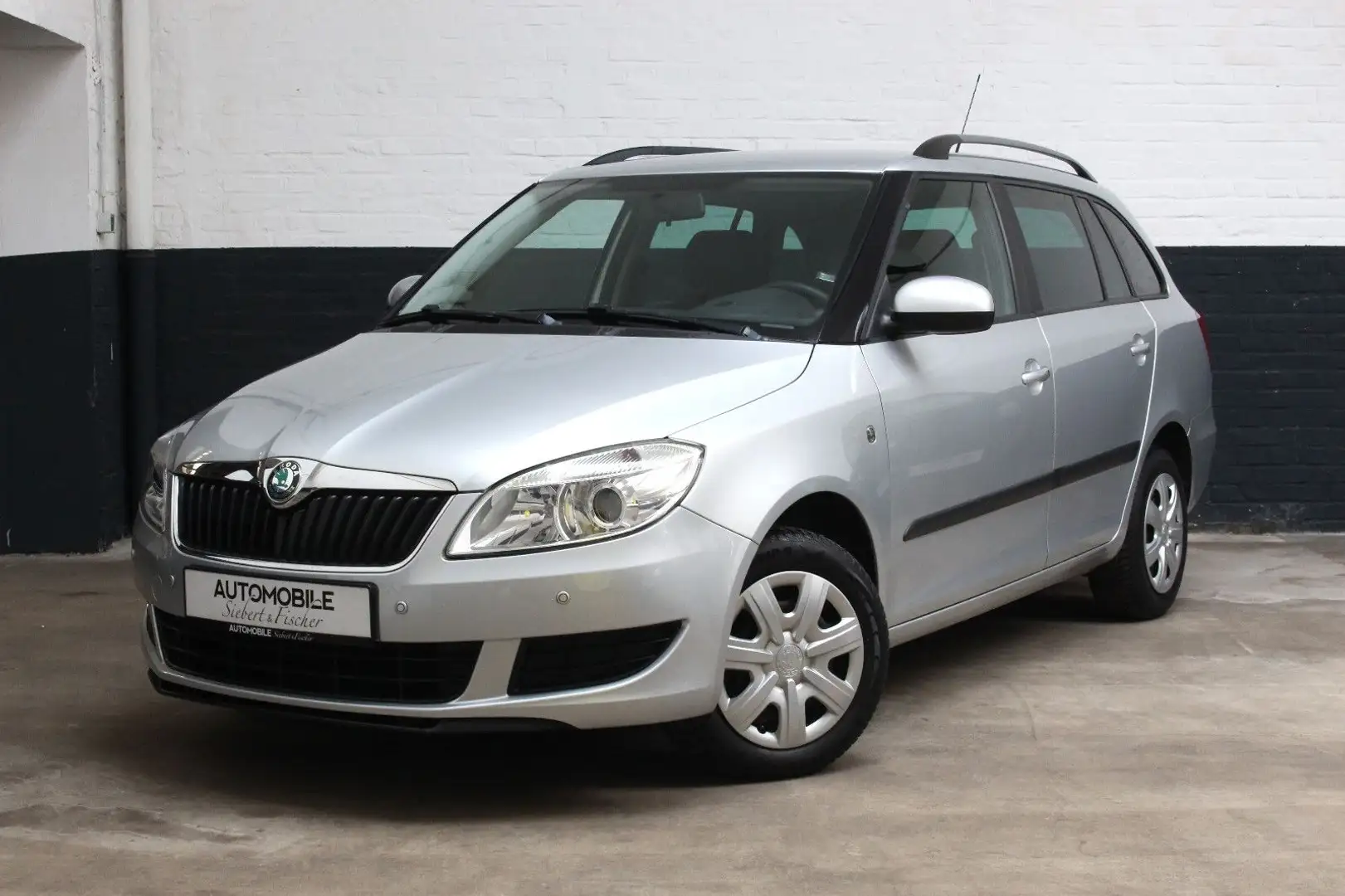 Skoda Fabia 1.2TSI Combi Style Edition*Klima*PDC*ZV* Silber - 1